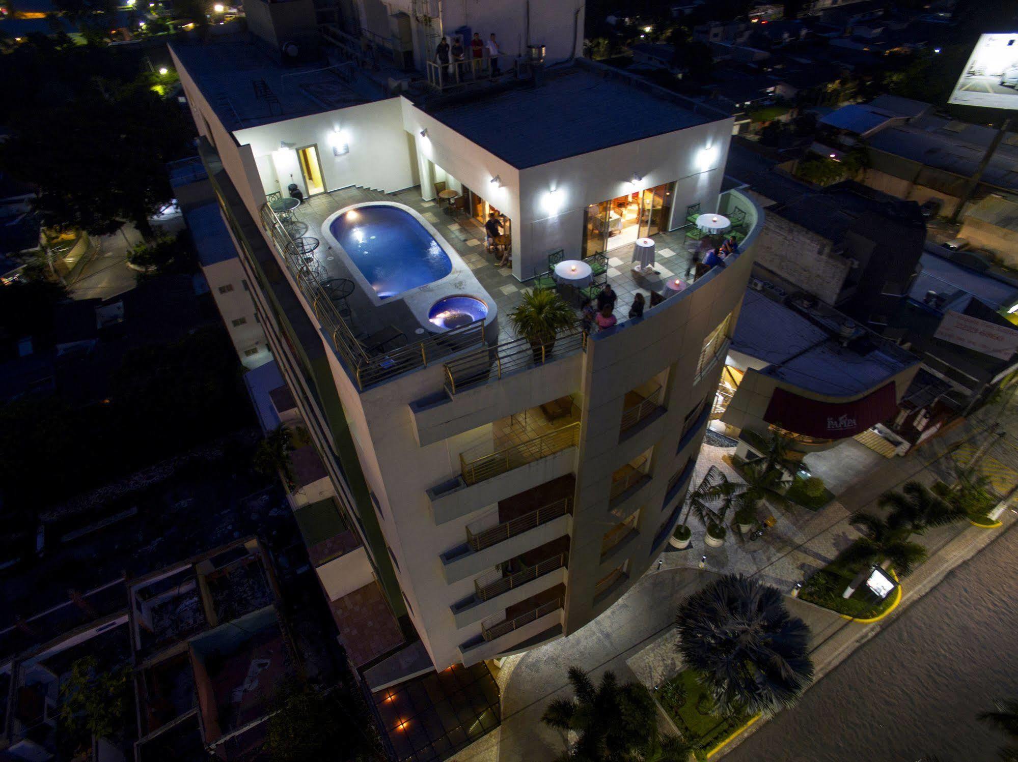 Suites Las Palmas, Hotel & Apartments. San Salvador Exterior foto