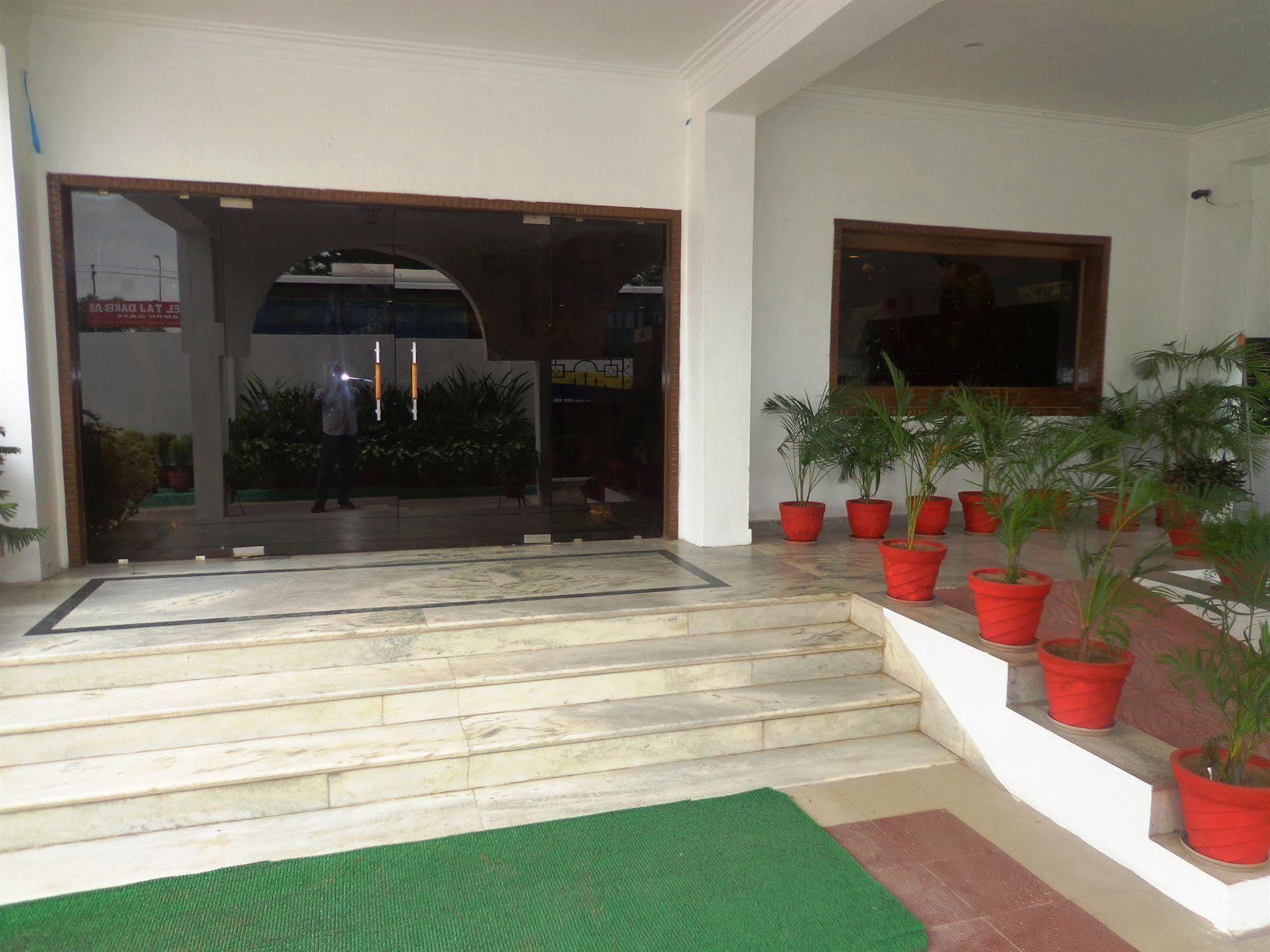 Hotel Taj Darbar Bodh Gaya Exterior foto
