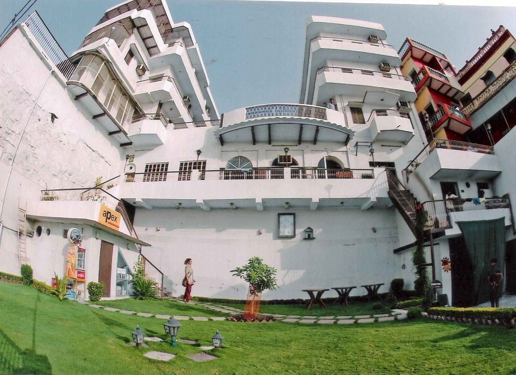 Hotel Alka Varanasi Exterior foto