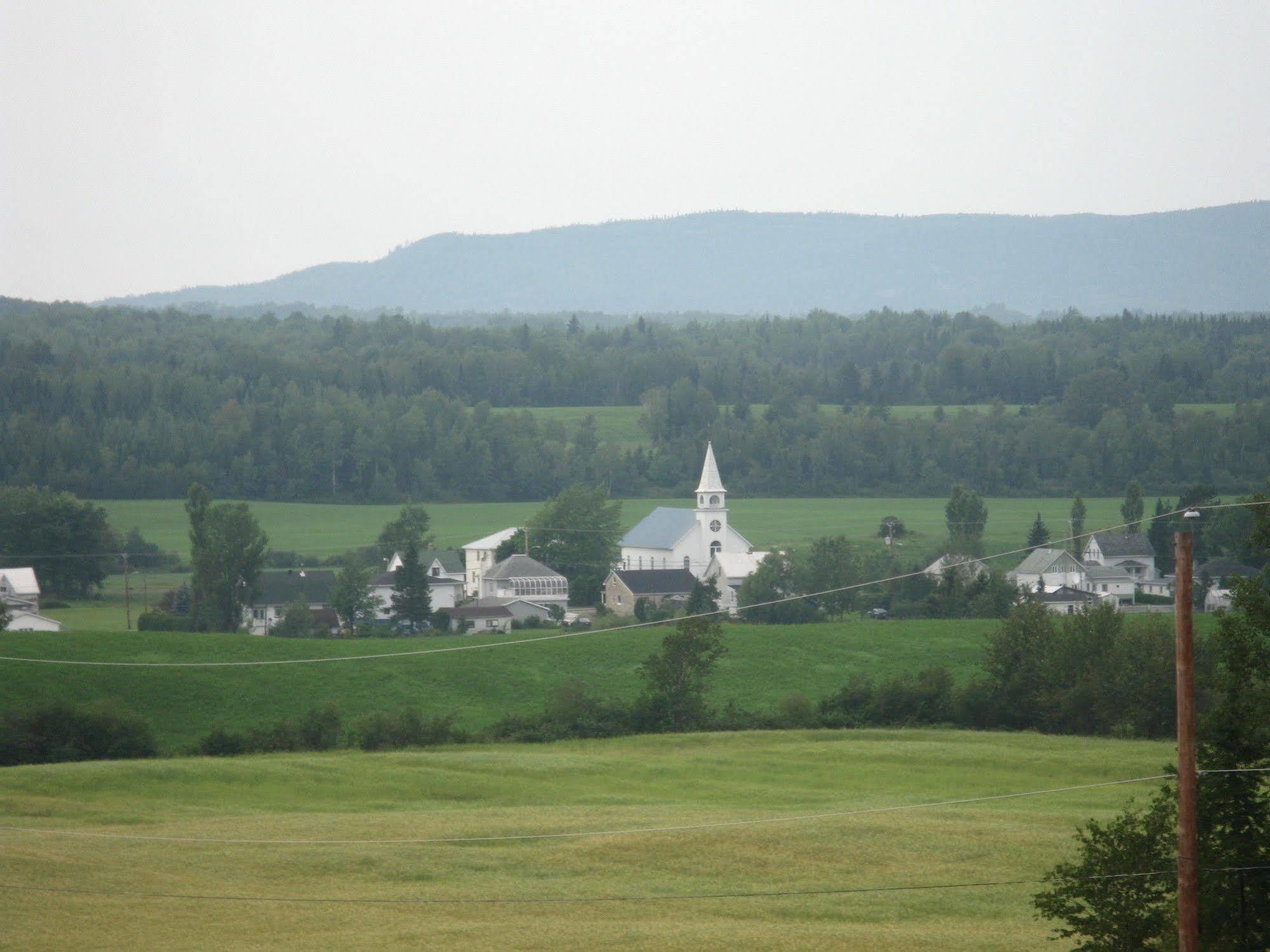 Gite Ladriere Saint-Eugene de Ladriere Exterior foto