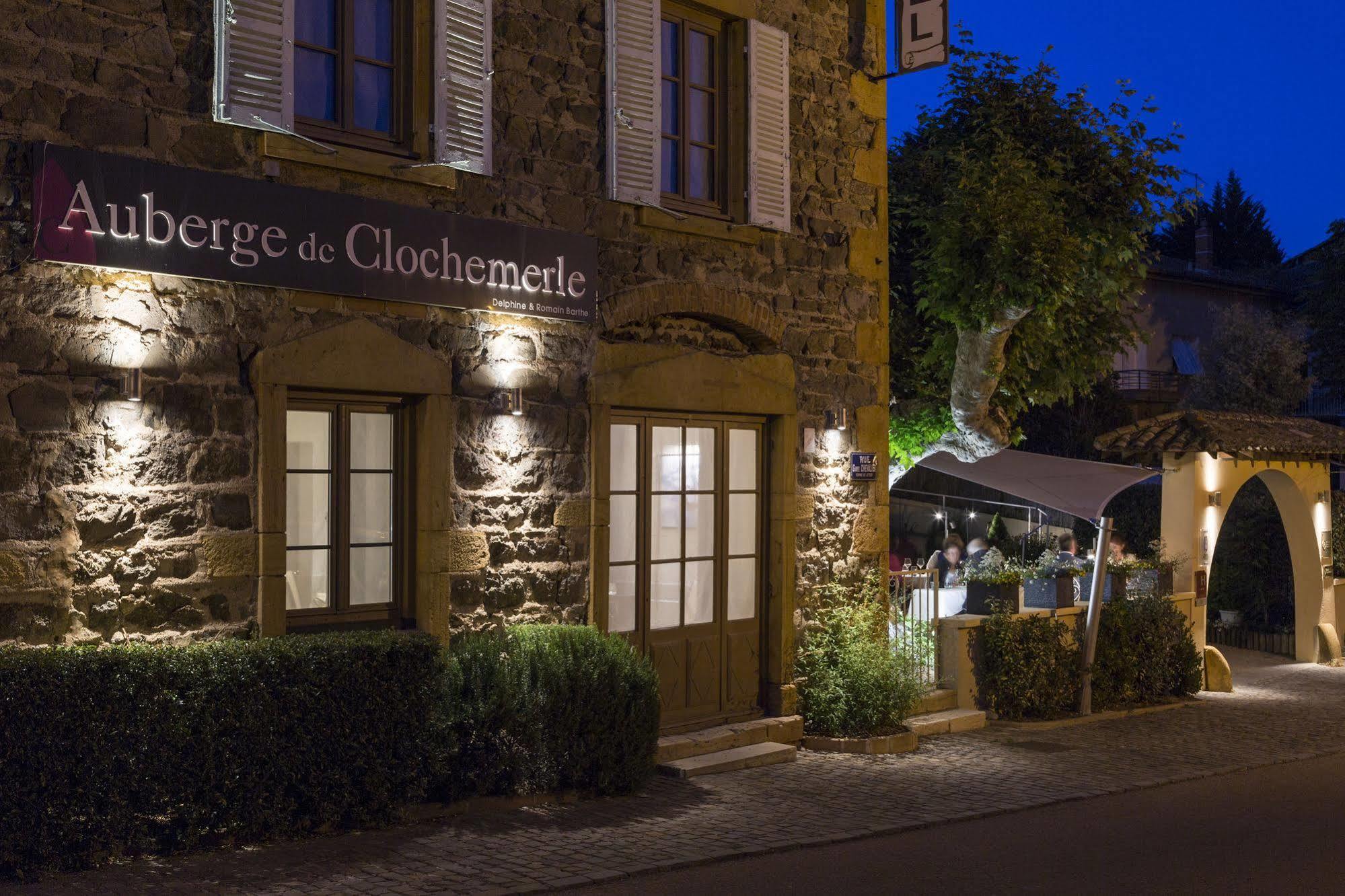 Auberge De Clochemerle, Spa Privatif & Restaurant Gastronomique Vaux-en-Beaujolais Exterior foto