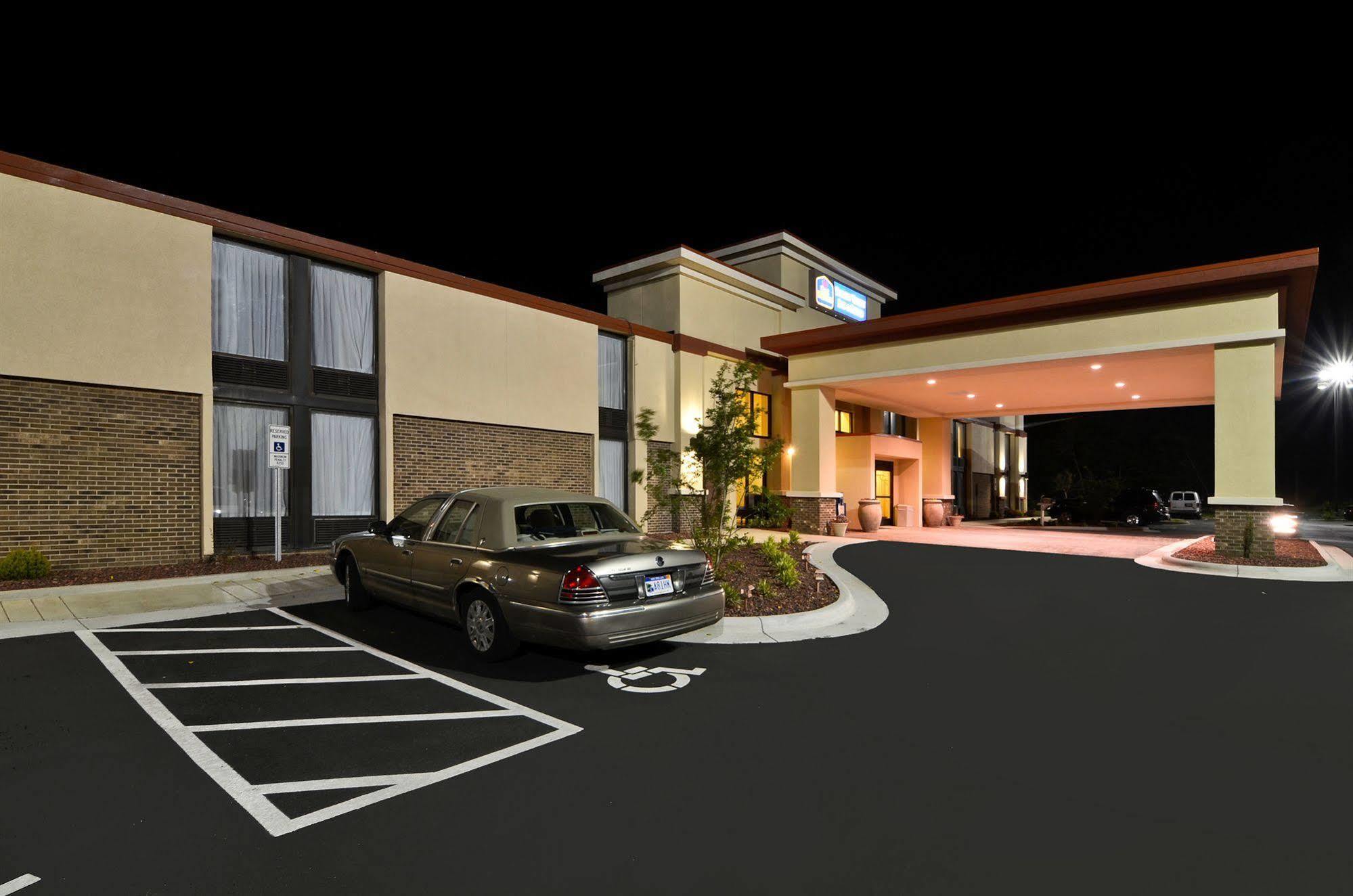 Best Western Plus Yadkin Valley Inn & Suites Jonesville Exterior foto