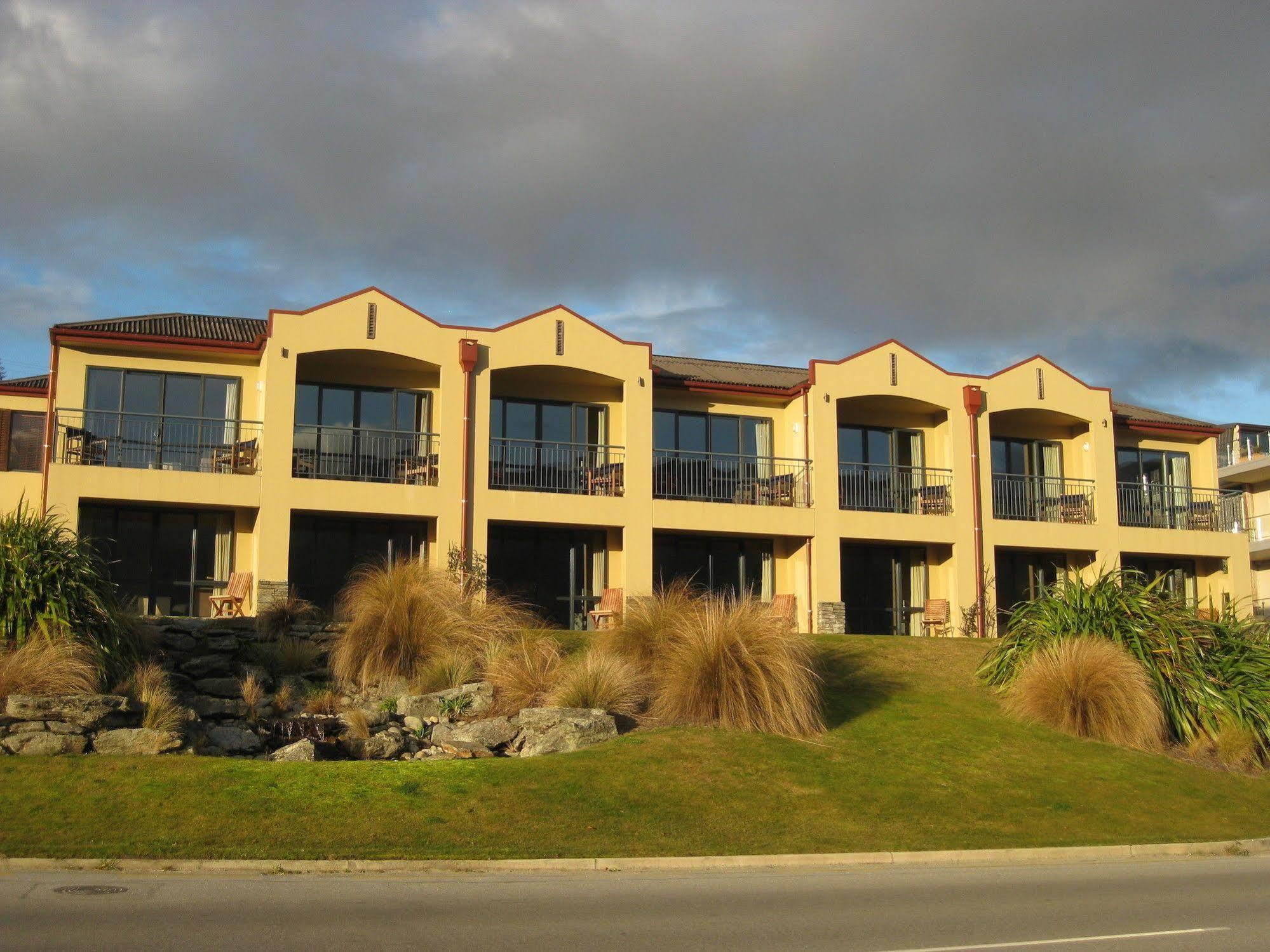 The Moorings Motel And Apartments Wanaka Exterior foto