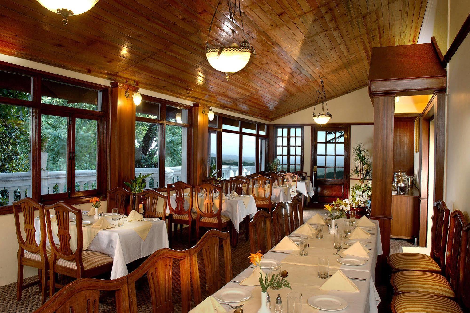Welcomheritage Kasmanda Palace Mussoorie Restaurante foto