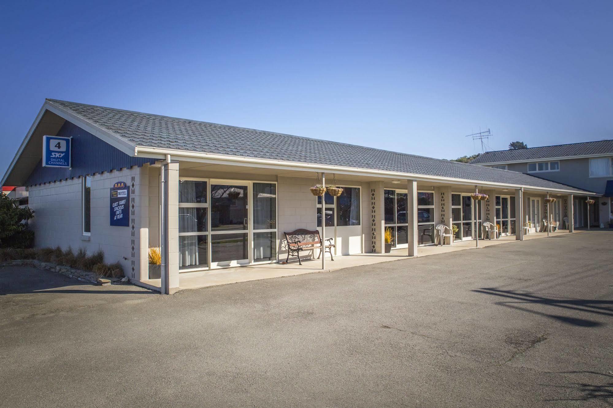 Aaa Thames Court Motel Oamaru Exterior foto