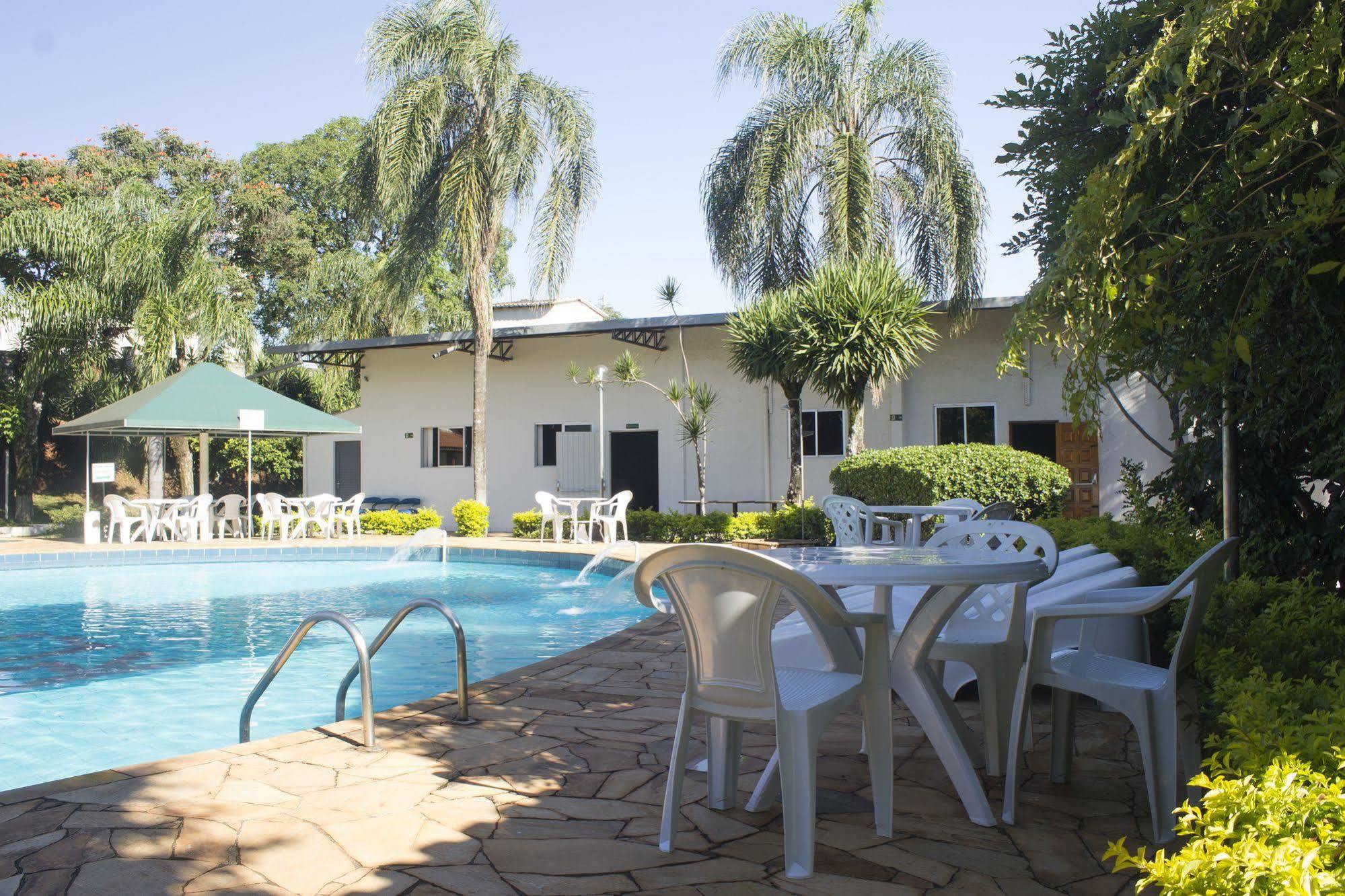 Rio Claro Plaza Hotel Exterior foto