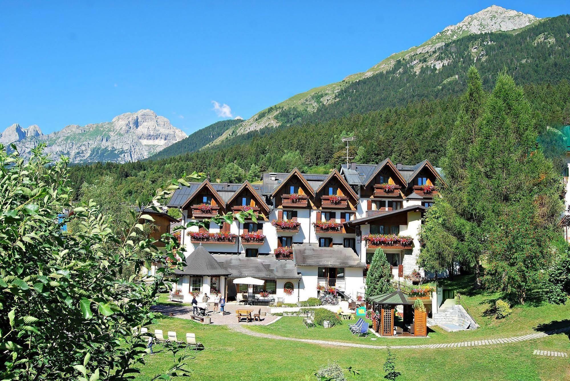 Il Piccolo Dolomiti Resort Andalo Exterior foto