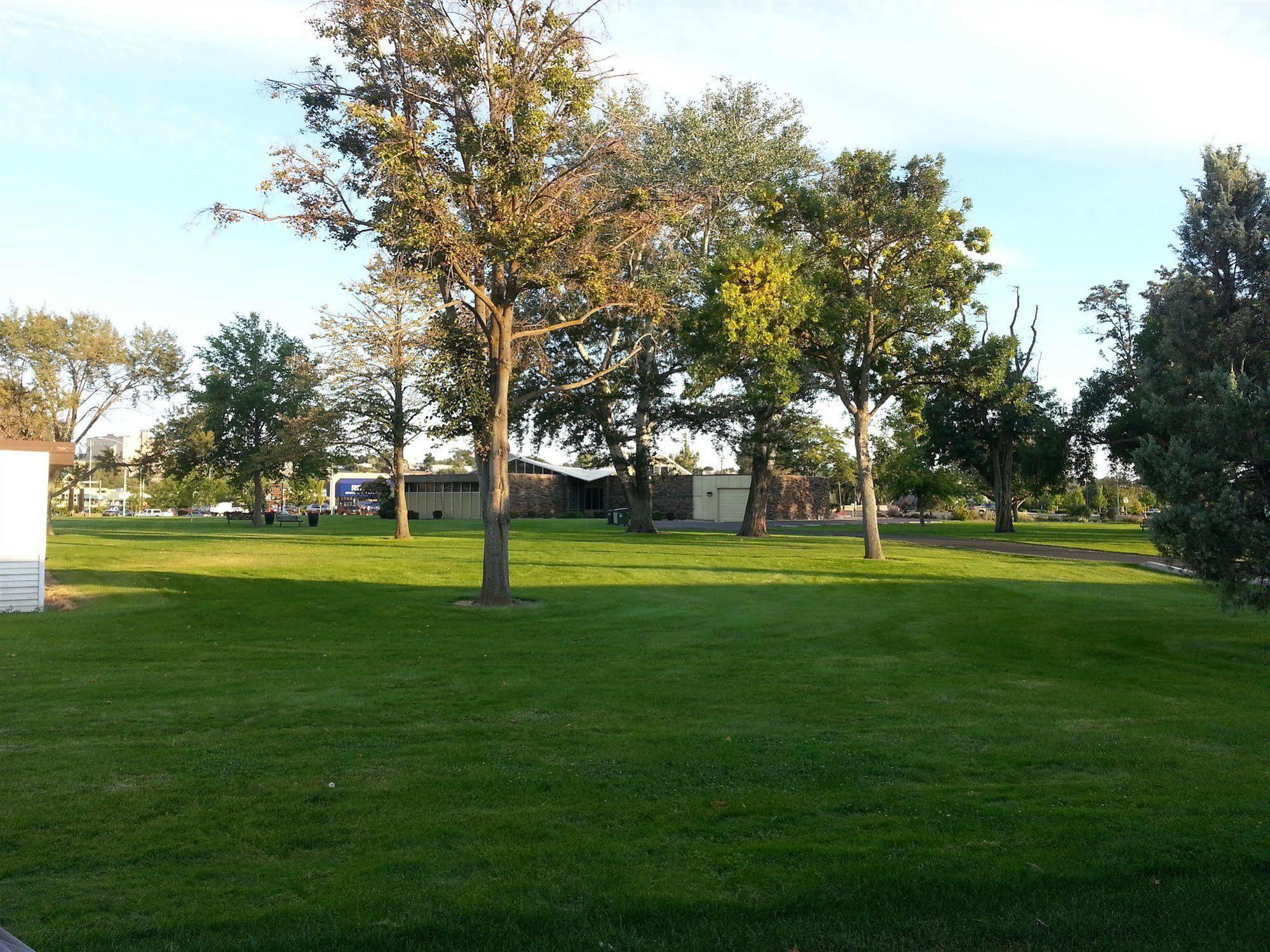 Econo Lodge Moses Lake Exterior foto