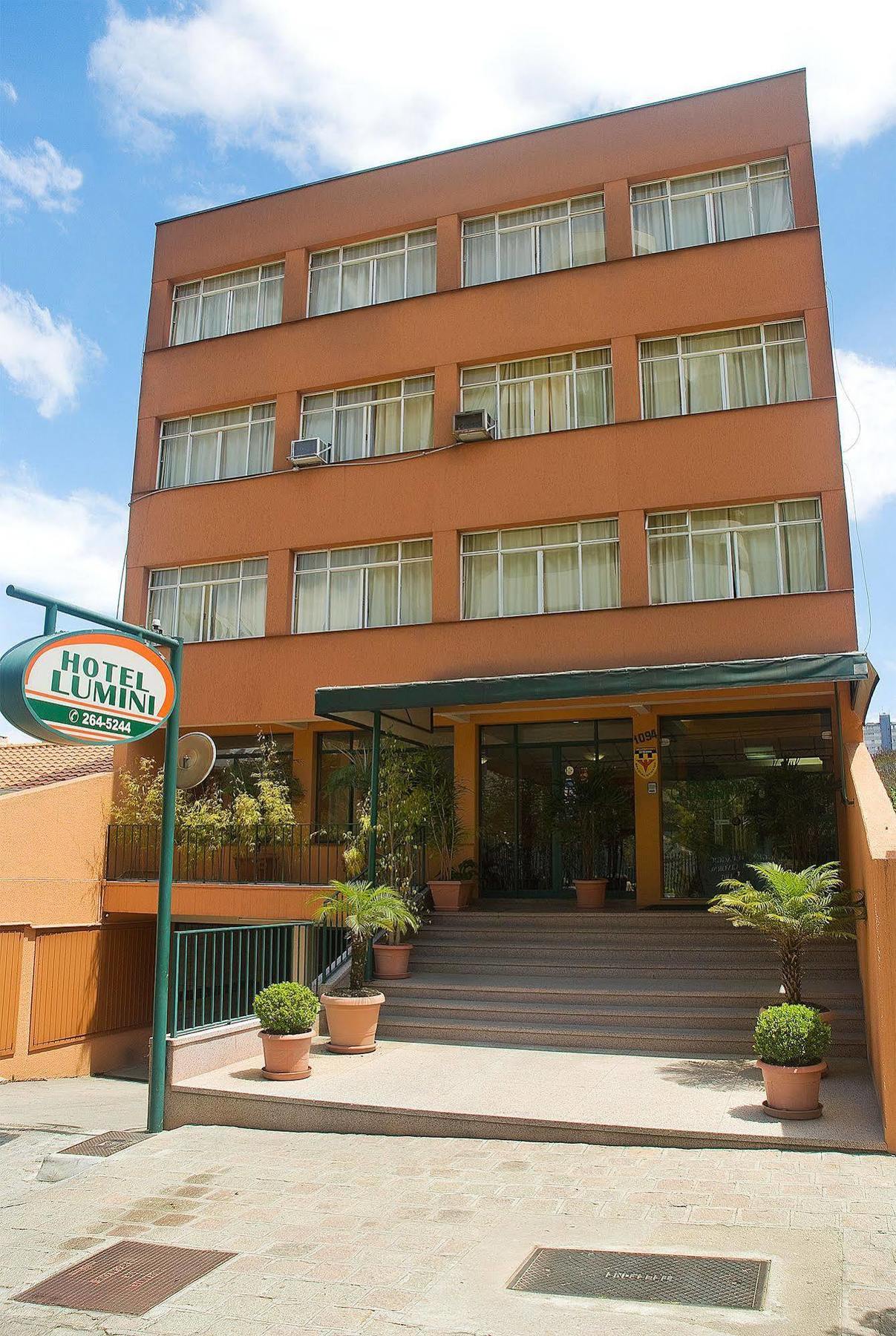 Hotel Lumini Curitiba Exterior foto