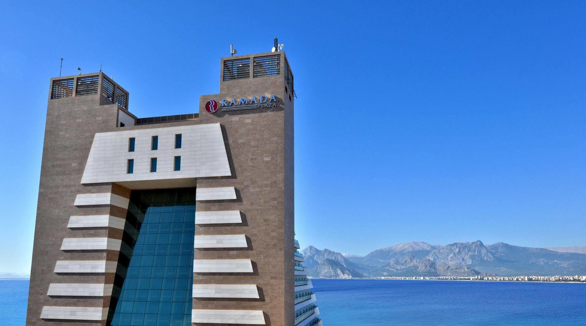 Ramada Plaza Antalya Hotel Exterior foto