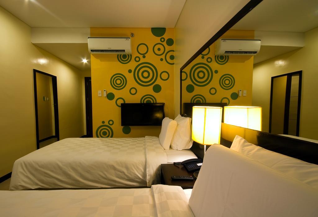 Go Hotels Puerto Princesa Exterior foto