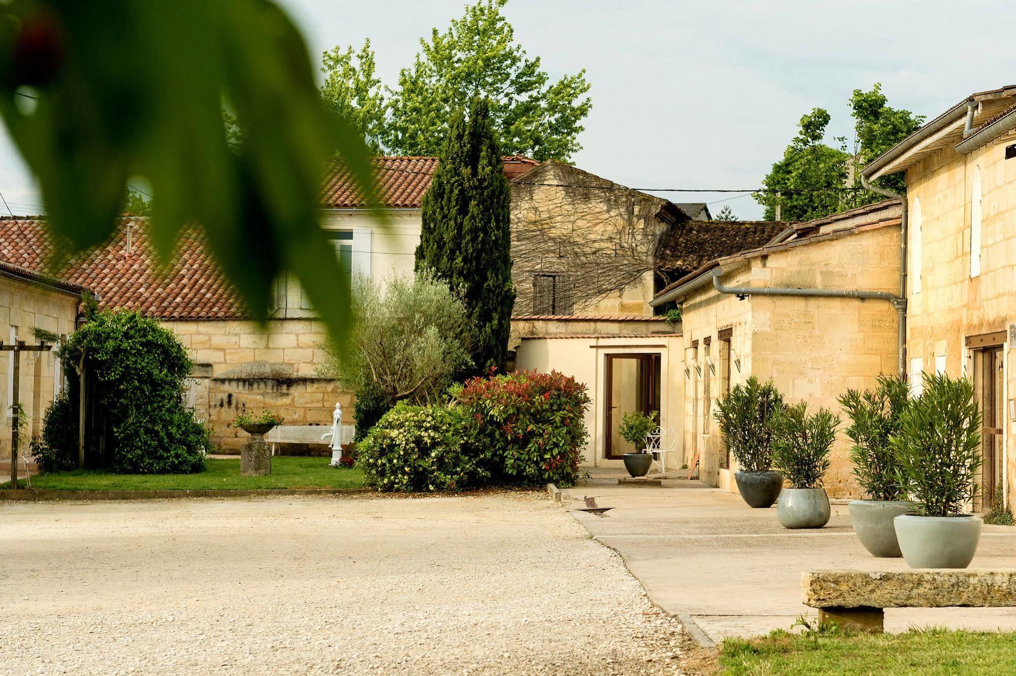 Chateau La Mothe Du Barry Moulon-sur-Dordogne Exterior foto