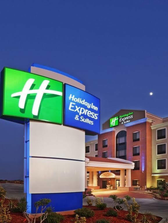Holiday Inn Express & Suites Bonham, An Ihg Hotel Exterior foto