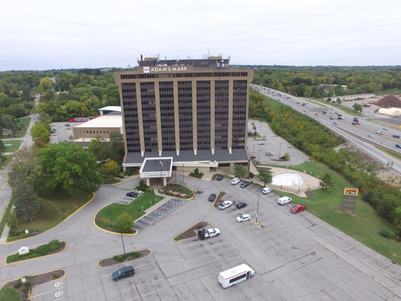 Adam'S Mark Hotel & Conference Center At The Sports Stadium Complex Kansas City Exterior foto