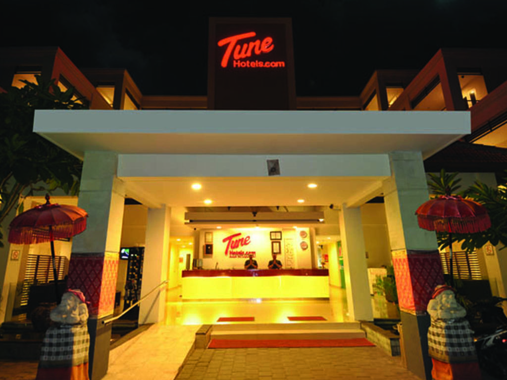 Tune Hotel: Legian, Bali Exterior foto