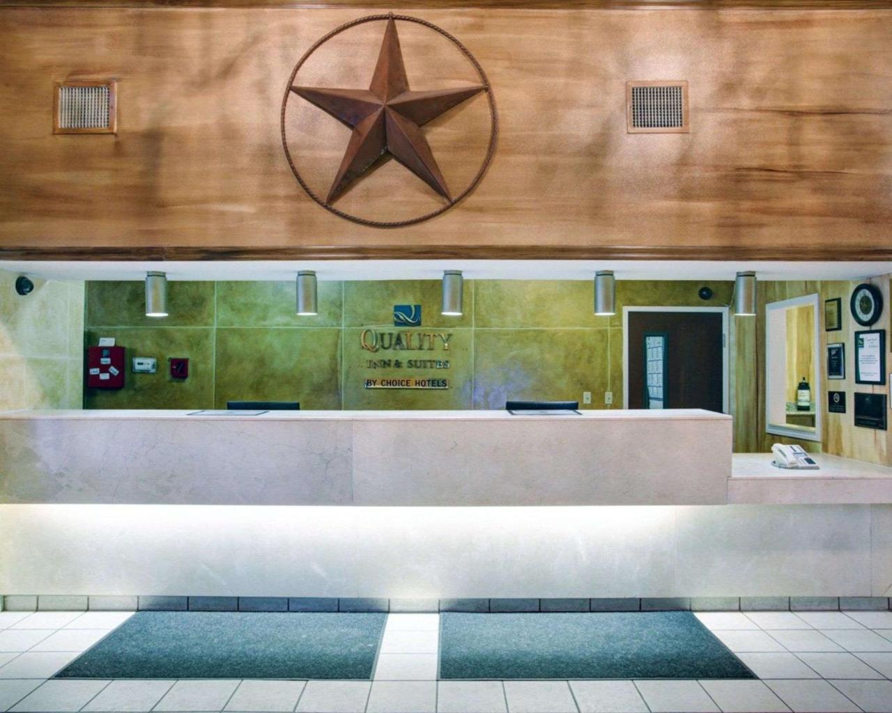 Quality Inn & Suites Austin Airport Exterior foto