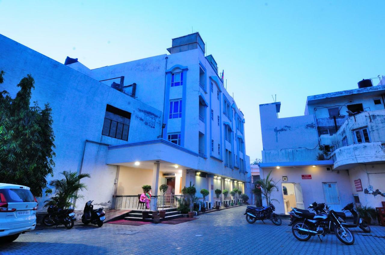 Hotel Maharaja Residency Jalandhar Exterior foto