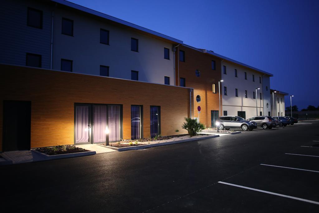 Ibis Styles Villeneuve Sur Lot Exterior foto