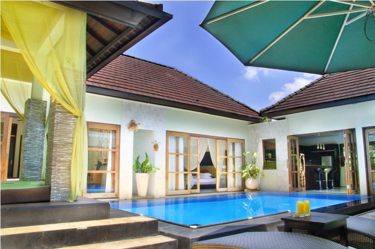 M Two Villas Seminyak Exterior foto