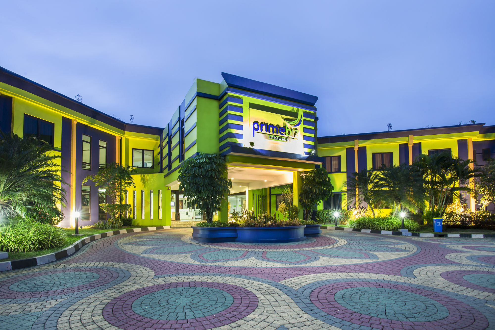 Primebiz Hotel Karawang Cikampek Exterior foto
