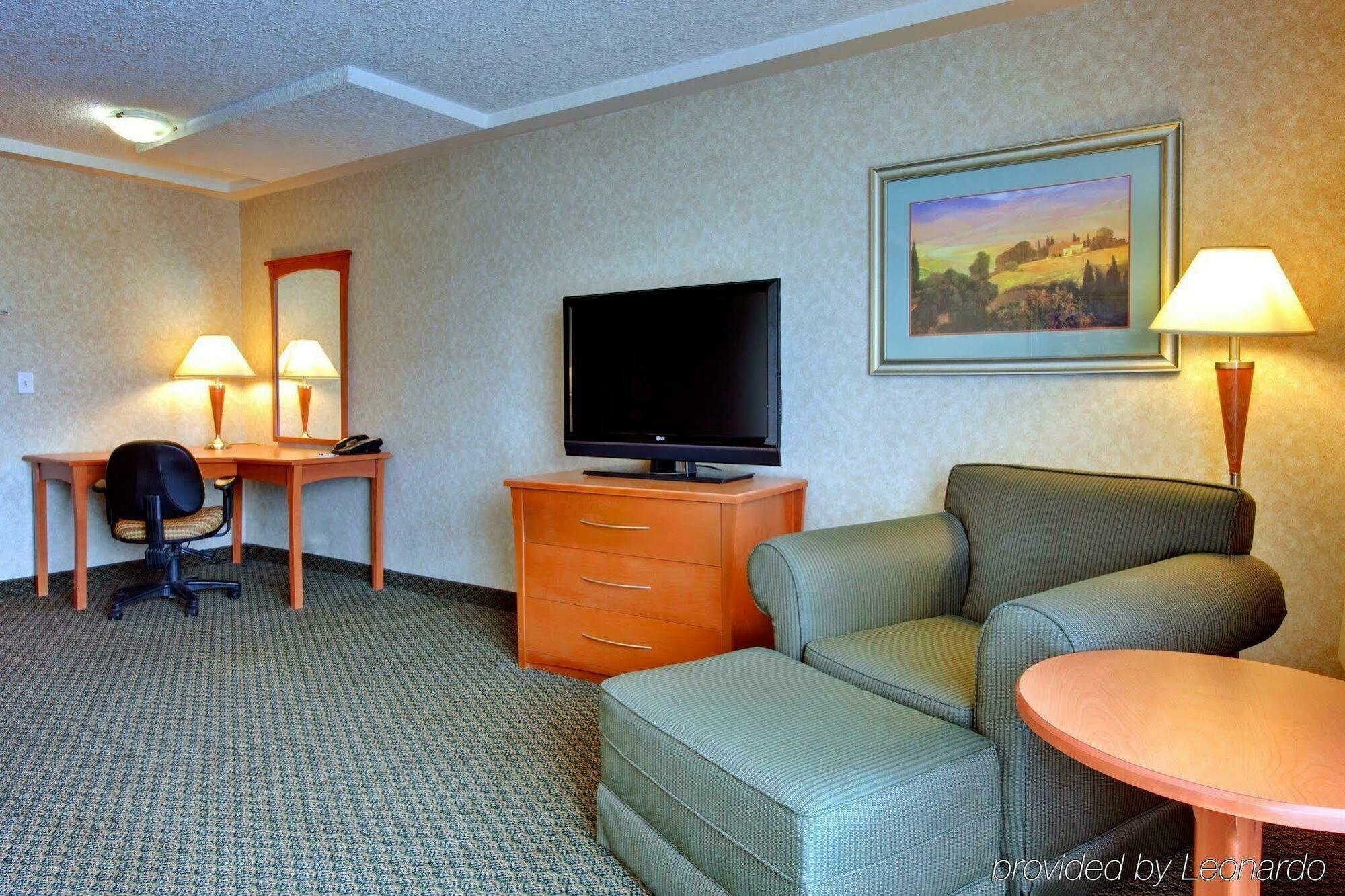 Holiday Inn Express And Suites Calgary, An Ihg Hotel Quarto foto