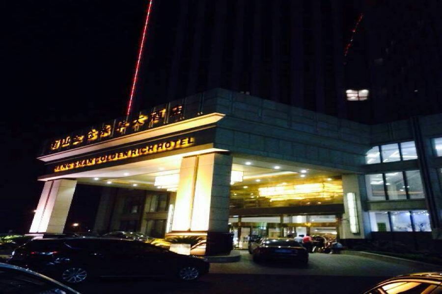 Golden Rich Hotel Xangai Exterior foto