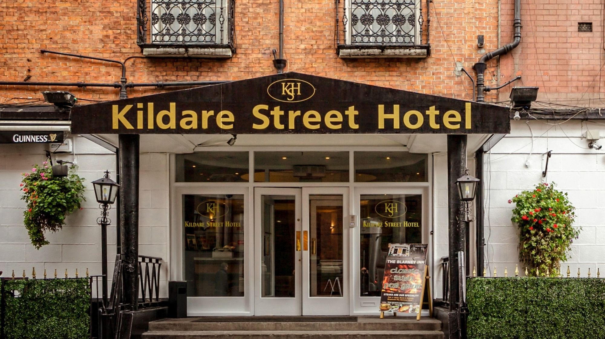 The Kildare Street Hotel By Thekeycollections Dublin Exterior foto