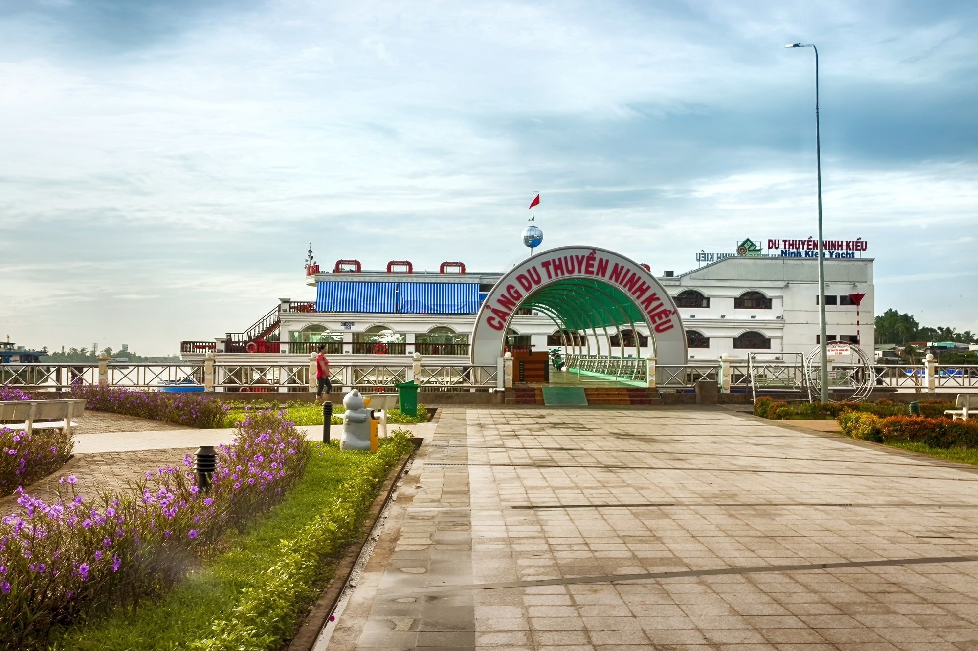 Ninh Kieu Riverside Hotel Can Tho Exterior foto