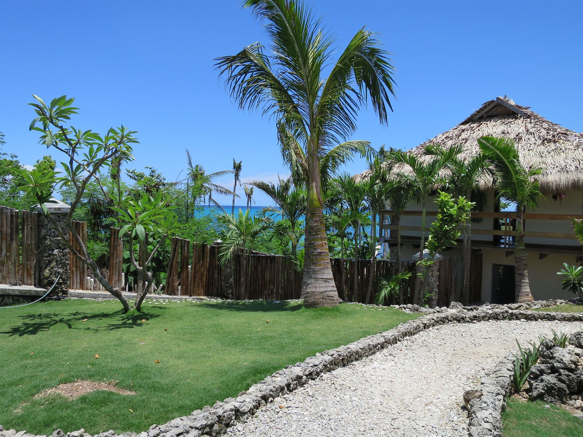 Tepanee Beach Resort Logon Exterior foto
