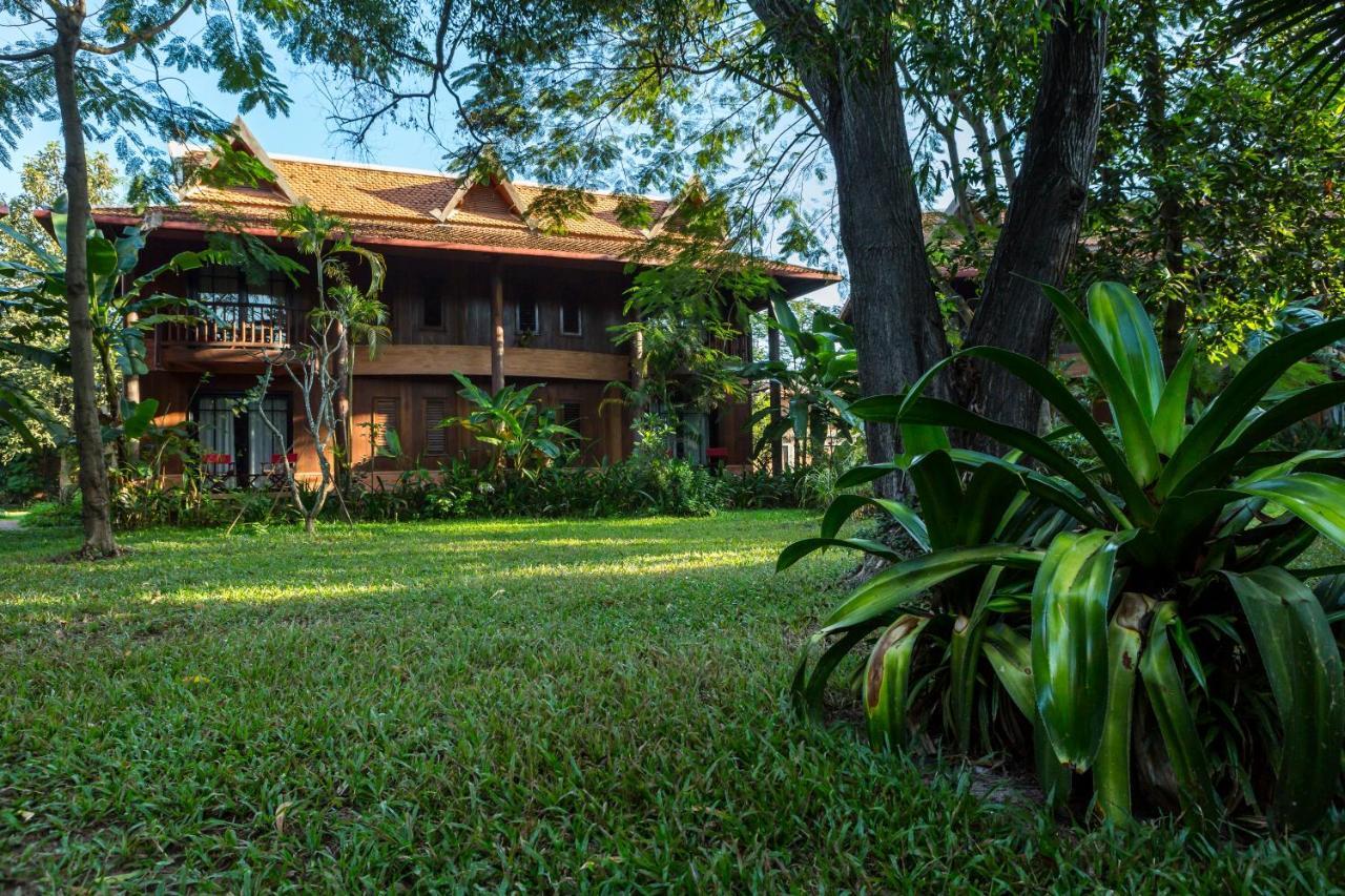 Angkor Village Resort & Spa Siem Reap Exterior foto