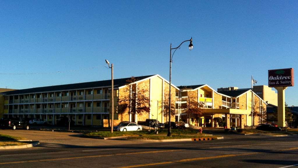 Oaktree Inn And Suites Oklahoma City Exterior foto