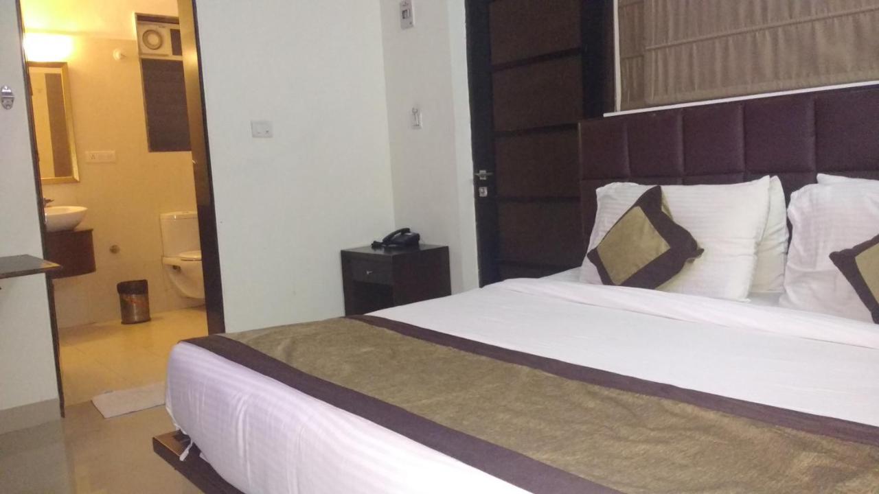 The Golden Suites & Spa Calangute Exterior foto