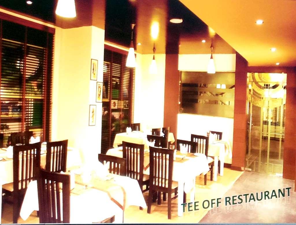 Hotel Golf View Noida Restaurante foto