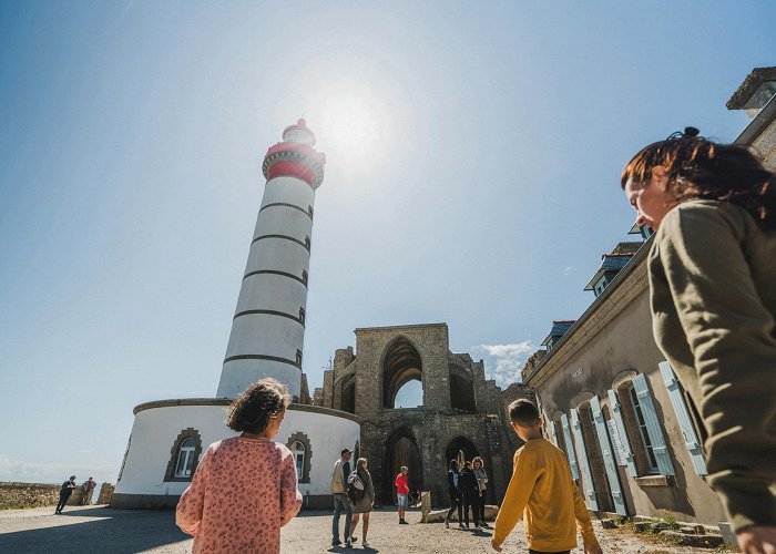 Saint-Mathieu Lighthouse Pointe Saint-Mathieu: a day at the end of the world - OT iroise ... photo