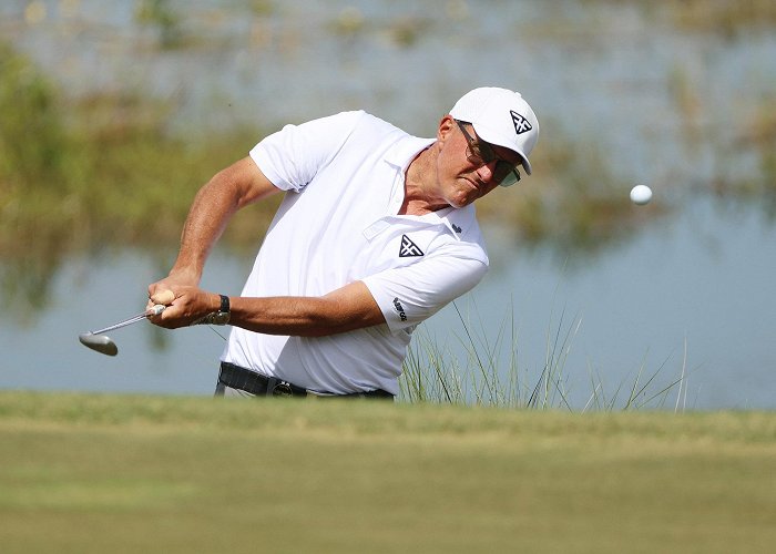 Orange County National Golf Center and Lodge LIV Orlando features low scores and nice crowds during Day 1 photo