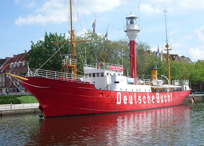 Bahnhof Petkum Museumsfeuerschiff "Amrumbank Deutsche Bucht" • Kultur ... photo