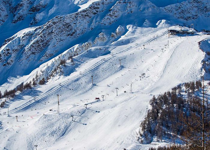 Checrouit Tour du Mont Blanc Hotel - Ski Hotel - Courmayeur Italy photo