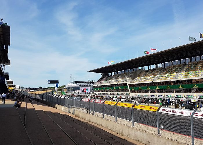 Le Mans photo