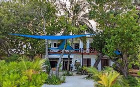 Maamadi Boutique Maafushi Exterior photo