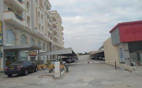 Abraj Llshkk Almfrosha Salalah Exterior photo