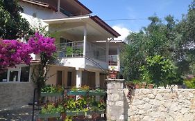 Bucak Apart Hotel Goecek & Beach Göcek Exterior photo