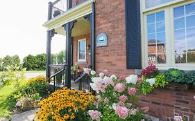 Danby House Markdale Exterior photo