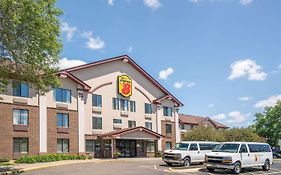 Super 8 By Wyndham Bloomington/Airport Exterior photo