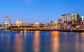 Wyndham San Diego Bayside Hotel Exterior photo