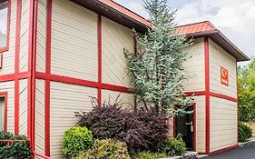 Econo Lodge Scranton Near Montage Mountain Exterior photo