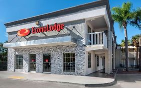 Econo Lodge At Raymond James Stadium Tampa Exterior photo