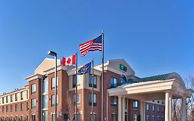 Holiday Inn Express & Suites Detroit - Novi, An Ihg Hotel Exterior photo