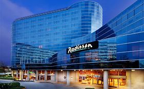 Radisson Hotel Vancouver Airport Richmond Exterior photo