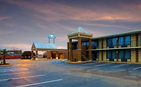 Days Inn Lafayette/University Exterior photo