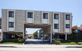 Days Inn By Wyndham Orange Anaheim Exterior photo